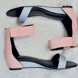 H by Halston Bethany Colorblock Leather Ankle Strap Sandal size 7 1/2 or 7.5
